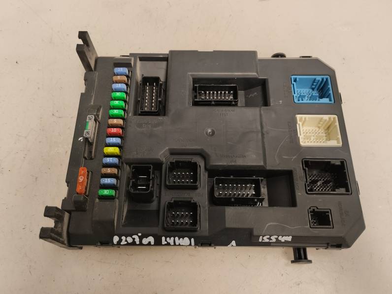 CAJA RELES FUSIBLES PEUGEOT 207 2009 1.4 HDI (68 CV)