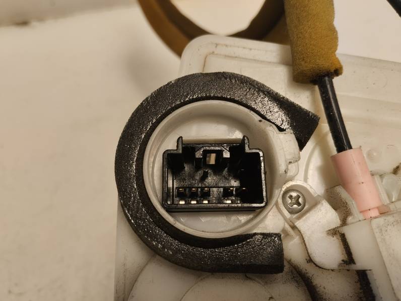 CERRADURA PUERTA DELANTERA IZQUIERDA MAZDA 2 LIM 2009 1.4 D (68 CV)