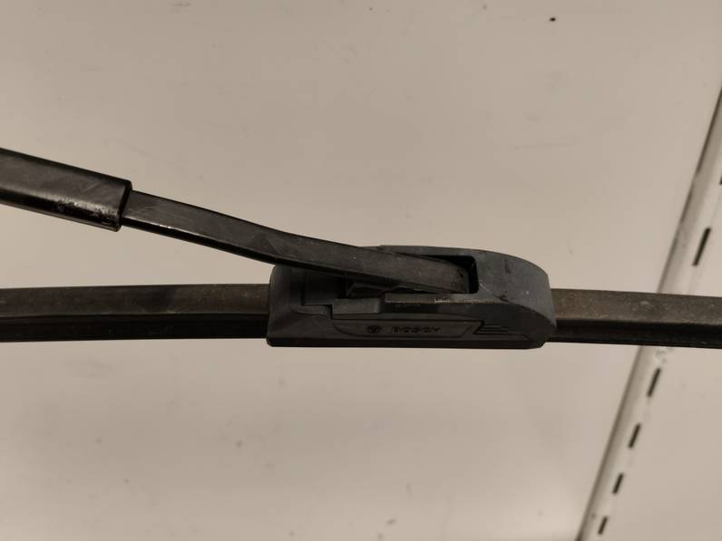 BRAZO LIMPIA DELANTERO DERECHO MAZDA 2 LIM 2009 1.4 D (68 CV)