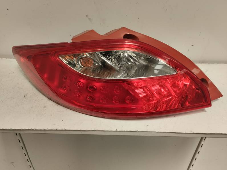 PILOTO TRASERO IZQUIERDO MAZDA 2 LIM 2009 1.4 D (68 CV)