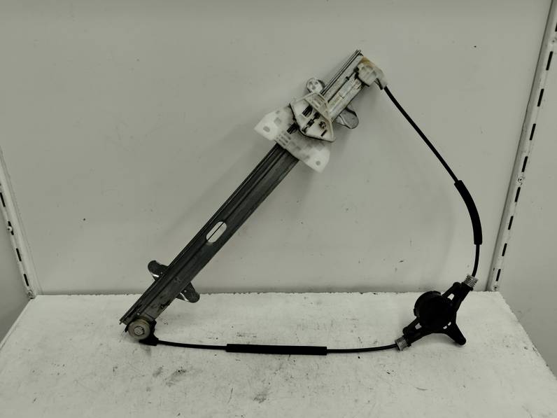 ELEVALUNAS DELANTERO IZQUIERDO MAZDA 2 LIM 2009 1.4 D (68 CV)