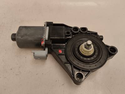 MOTOR ELEVALUNAS DELANTERO IZQUIERDO HYUNDAI I30 2009 1.4 (109 CV)