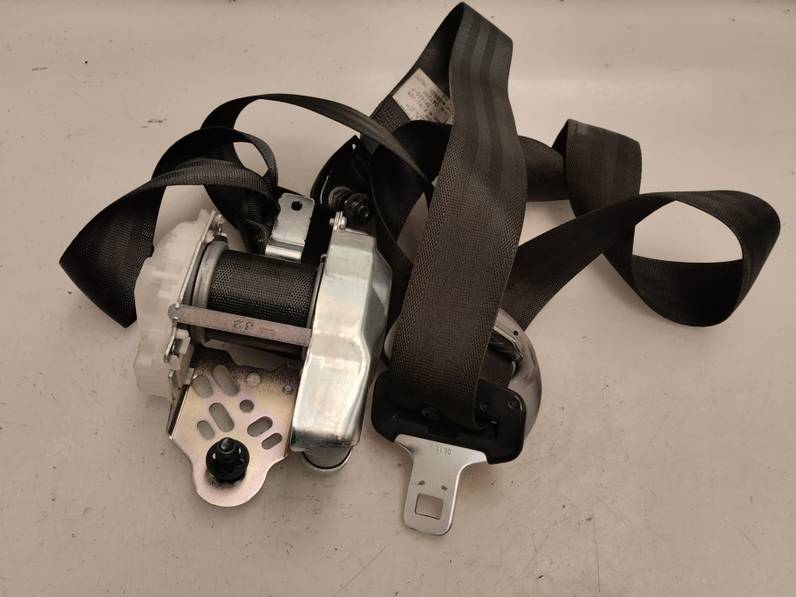 CINTURON SEGURIDAD DELANTERO DERECHO HYUNDAI I30 2009 1.4 (109 CV)