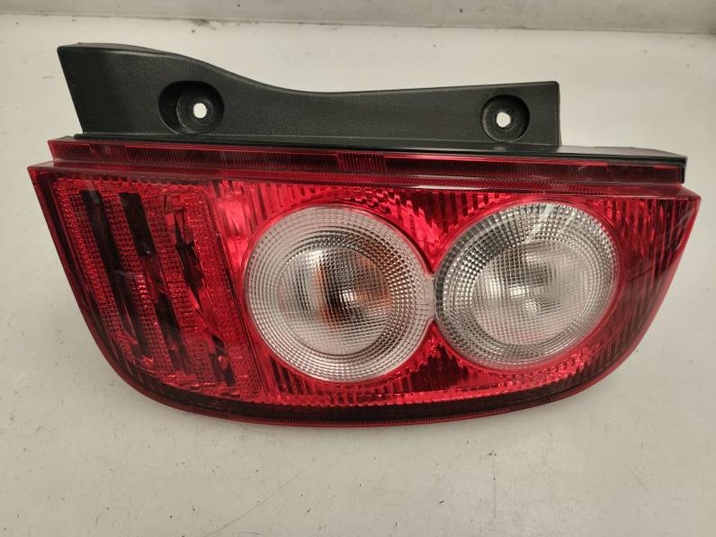 PILOTO TRASERO DERECHO NISSAN MICRA 2010 1.2 (80 CV)