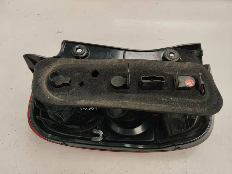 PILOTO TRASERO DERECHO NISSAN MICRA 2010 1.2 (80 CV)