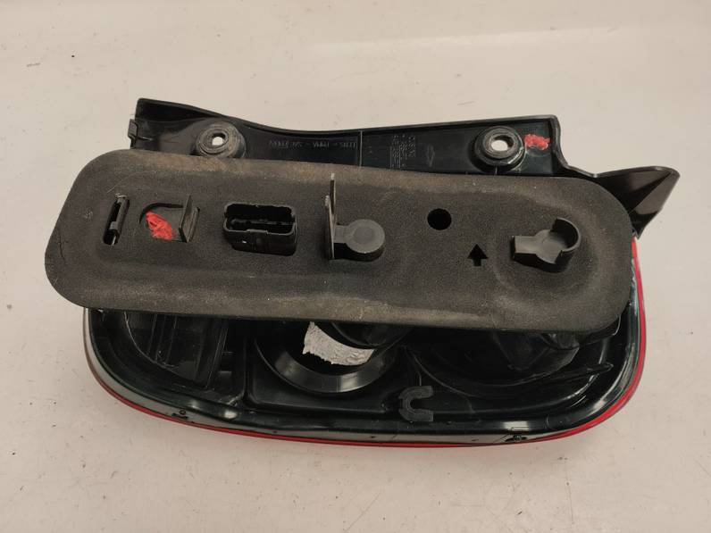 PILOTO TRASERO IZQUIERDO NISSAN MICRA 2010 1.2 (80 CV)