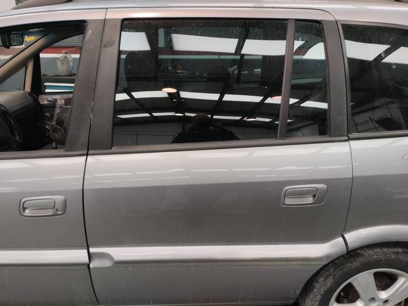 PUERTA TRASERA IZQUIERDA OPEL ZAFIRA A 2004 2.0 DTI (101 CV)