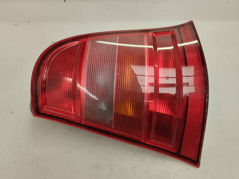 PILOTO TRASERO IZQUIERDO MERCEDES CLASE A 1998 1.6 (102 CV)