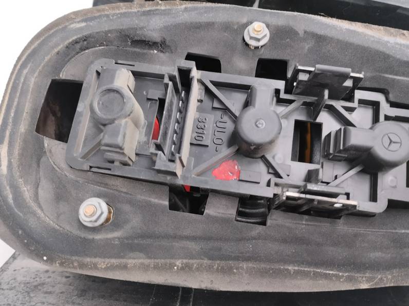 PILOTO TRASERO IZQUIERDO MERCEDES CLASE A 1998 1.6 (102 CV)