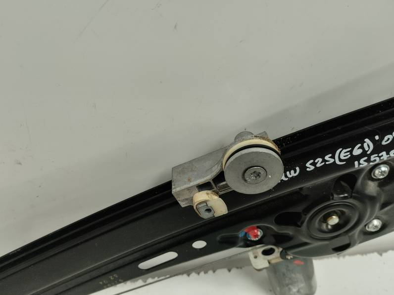 ELEVALUNAS TRASERO IZQUIERDO BMW SERIE 5 TOURING 2004 2.5 24V (192 CV)