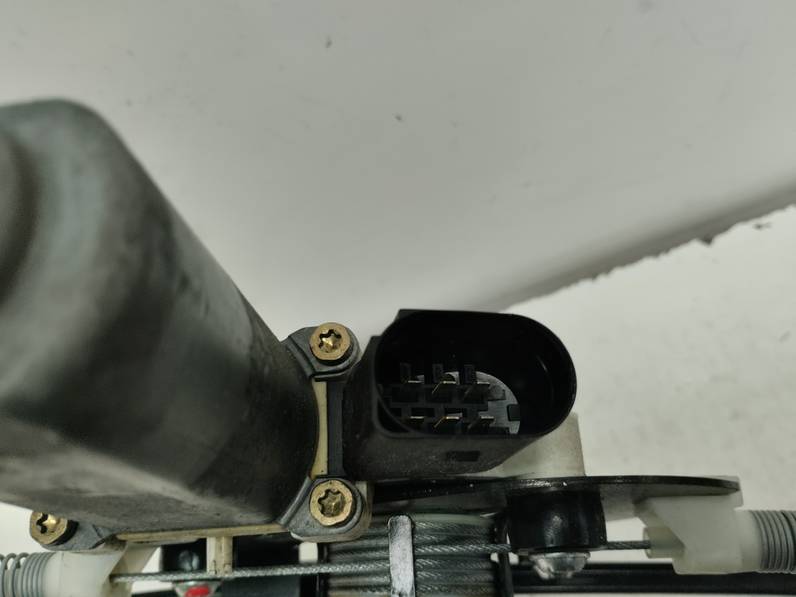 ELEVALUNAS TRASERO DERECHO BMW SERIE 5 TOURING 2004 2.5 24V (192 CV)