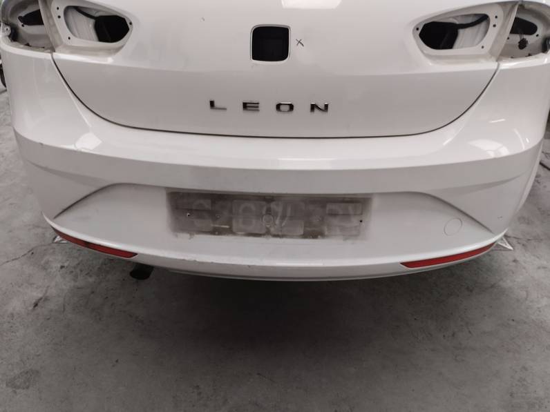 PARAGOLPES TRASERO SEAT LEON 2009 1.9 TDI (90 CV)