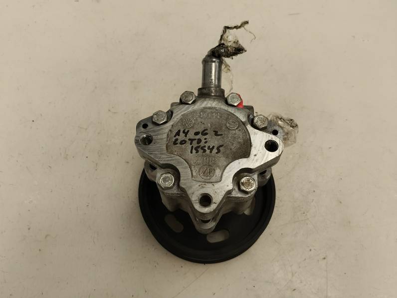 BOMBA DIRECCION AUDI A4 BERLINA 2006 2.0 TDI (140 CV)