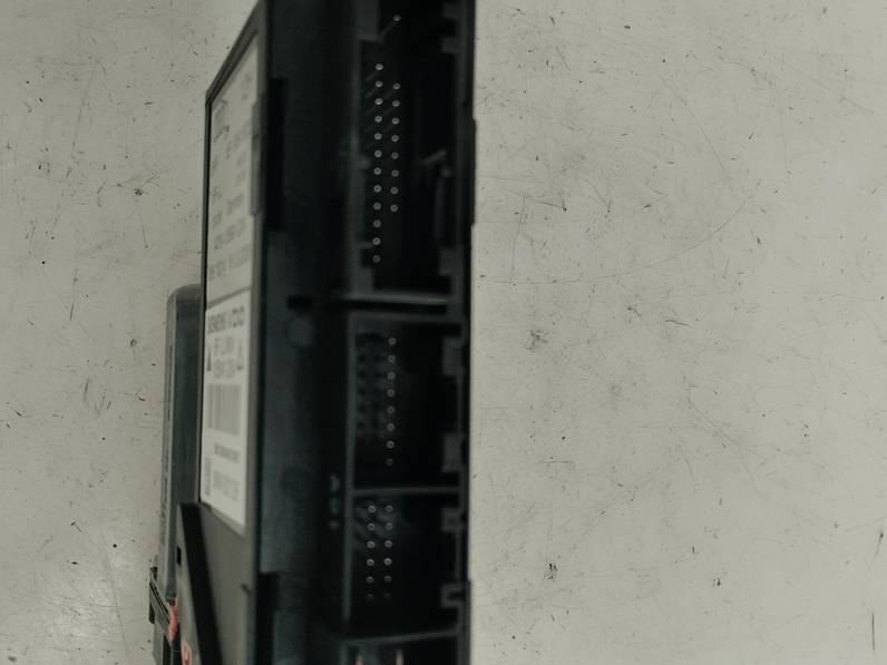 MOTOR ELEVALUNAS DELANTERO DERECHO AUDI A4 BERLINA 2006 2.0 TDI (140 CV)