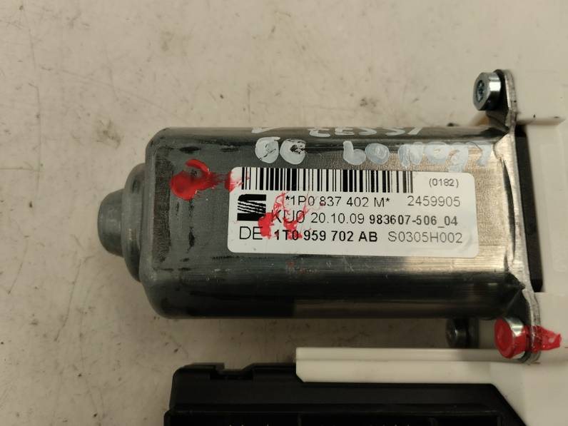 MOTOR ELEVALUNAS DELANTERO DERECHO SEAT LEON 2009 1.9 TDI (90 CV)