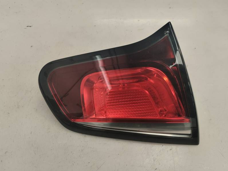 PILOTO TRASERO IZQUIERDO INTERIOR CITROEN C3 2016 1.2 12V VTI (82 CV)