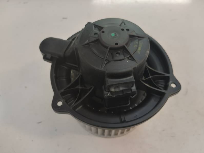 MOTOR CALEFACCION KIA CEE D 2009 1.6 CRDI (116 CV)