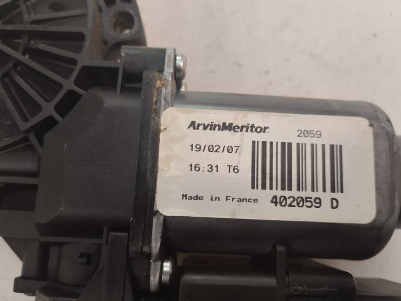 MOTOR ELEVALUNAS TRASERO IZQUIERDO KIA CEE D 2009 1.6 CRDI (116 CV)