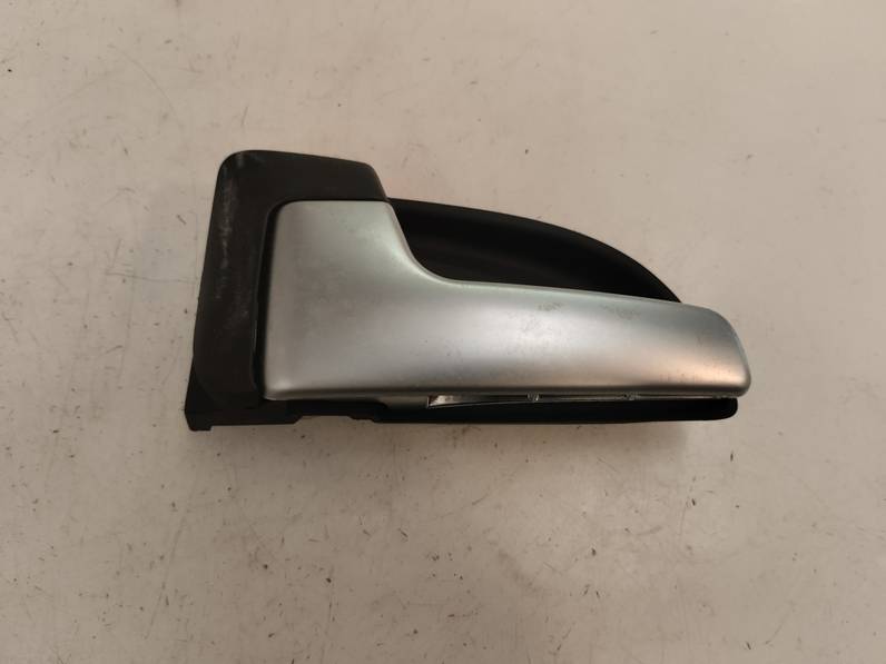 MANETA INTERIOR TRASERA IZQUIERDA KIA CEE D 2009 1.6 CRDI (116 CV)