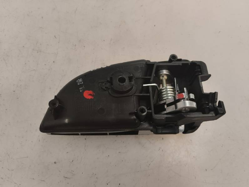 MANETA INTERIOR TRASERA IZQUIERDA KIA CEE D 2009 1.6 CRDI (116 CV)