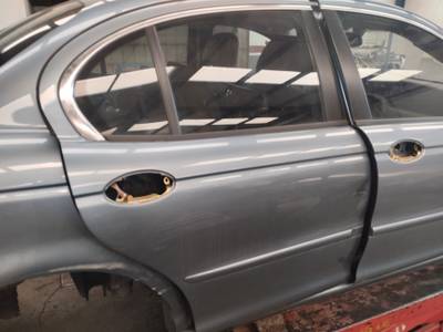 PUERTA TRASERA DERECHA JAGUAR X TYPE 2006 3.0 V6 24V (230 CV)