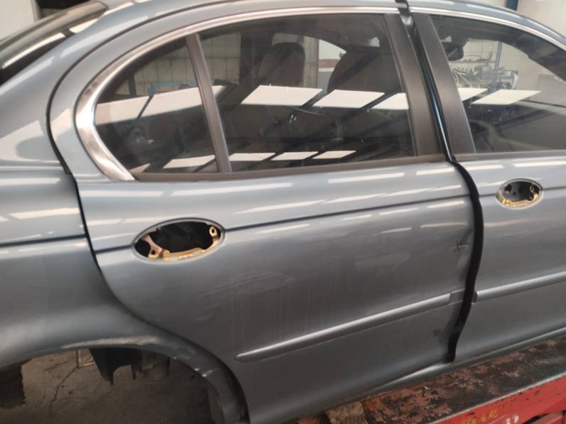 PUERTA TRASERA DERECHA JAGUAR X TYPE 2006 3.0 V6 24V (230 CV)