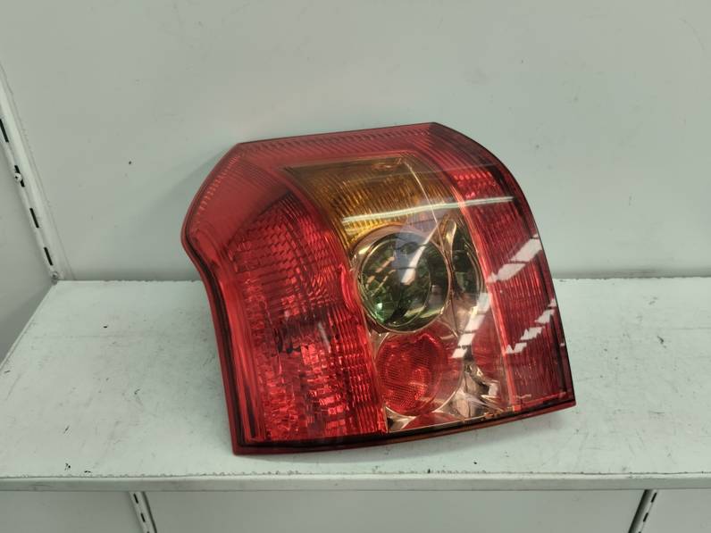 PILOTO TRASERO IZQUIERDO TOYOTA COROLLA 2006 1.6 16V (110 CV)