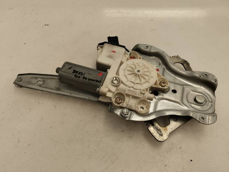 ELEVALUNAS TRASERO DERECHO TOYOTA COROLLA 2006 1.6 16V (110 CV)