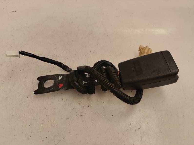 CINTURON SEGURIDAD DELANTERO DERECHO TOYOTA COROLLA 2006 1.6 16V (110 CV)