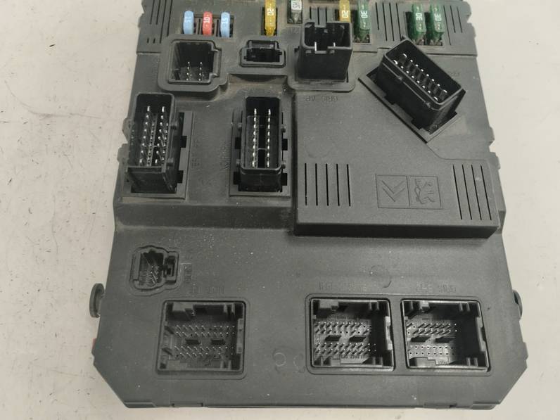 CAJA RELES FUSIBLES PEUGEOT 407 SW 2005 2.0 16V HDI FAP (136 CV)