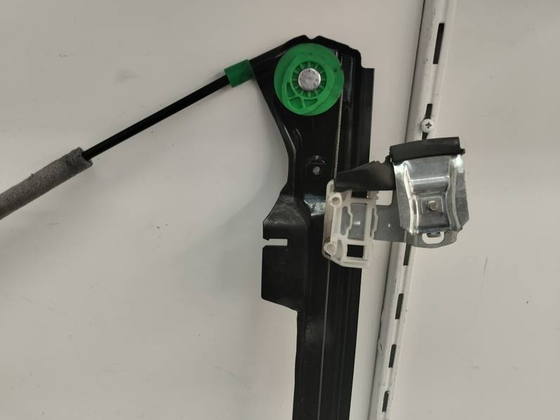 ELEVALUNAS DELANTERO IZQUIERDO JAGUAR X TYPE 2006 3.0 V6 24V (230 CV)