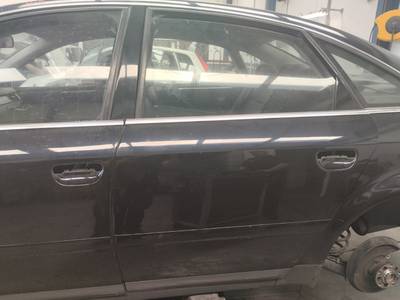 PUERTA TRASERA IZQUIERDA AUDI A6 BERLINA 2003 1.9 TDI (131 CV)