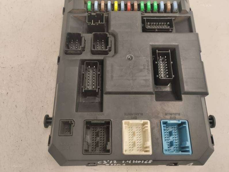 CAJA RELES FUSIBLES CITROEN C3 2012 1.4 HDI (68 CV)