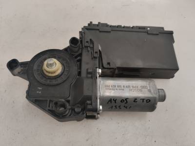 MOTOR ELEVALUNAS TRASERO DERECHO AUDI A4 AVANT 2005 2.0 TDI (140 CV)