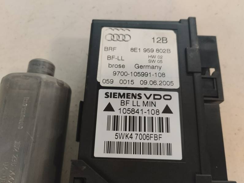 MOTOR ELEVALUNAS DELANTERO DERECHO AUDI A4 AVANT 2005 2.0 TDI (140 CV)