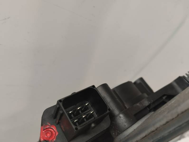 ELEVALUNAS DELANTERO DERECHO OPEL CORSA D 2007 1.4 16V (90 CV)