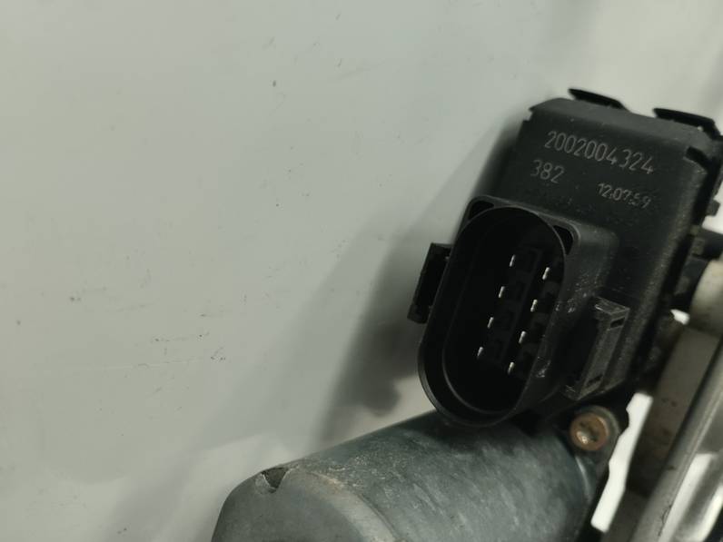 ELEVALUNAS DELANTERO IZQUIERDO AUDI A6 BERLINA 2003 1.9 TDI (131 CV)