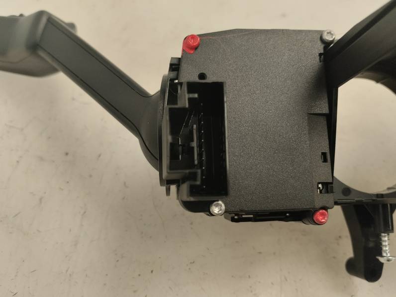 MANDO MULTIFUNCION SEAT ARONA 2018 1.6 TDI (95 CV)