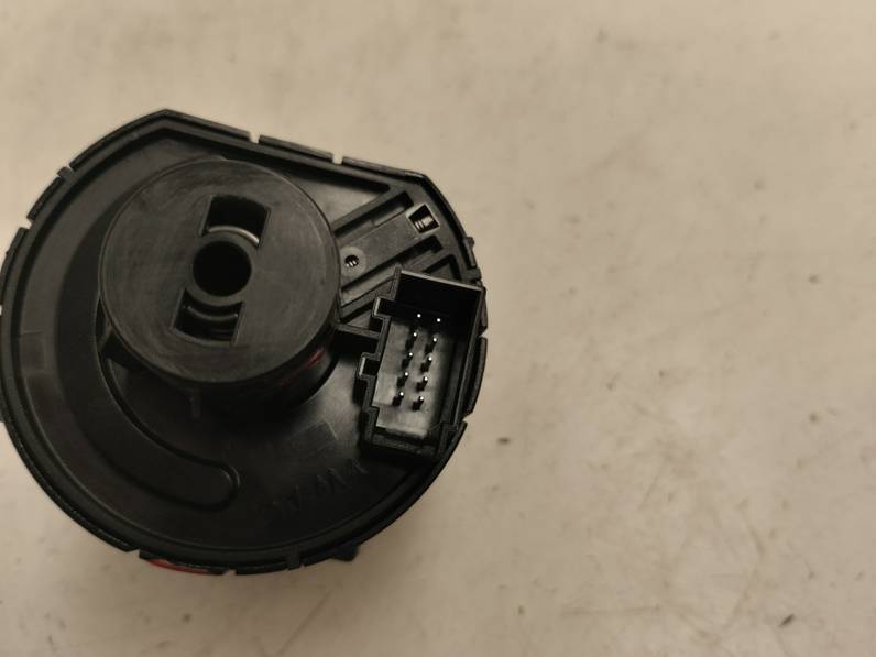 MANDO LUCES SEAT ARONA 2018 1.6 TDI (95 CV)