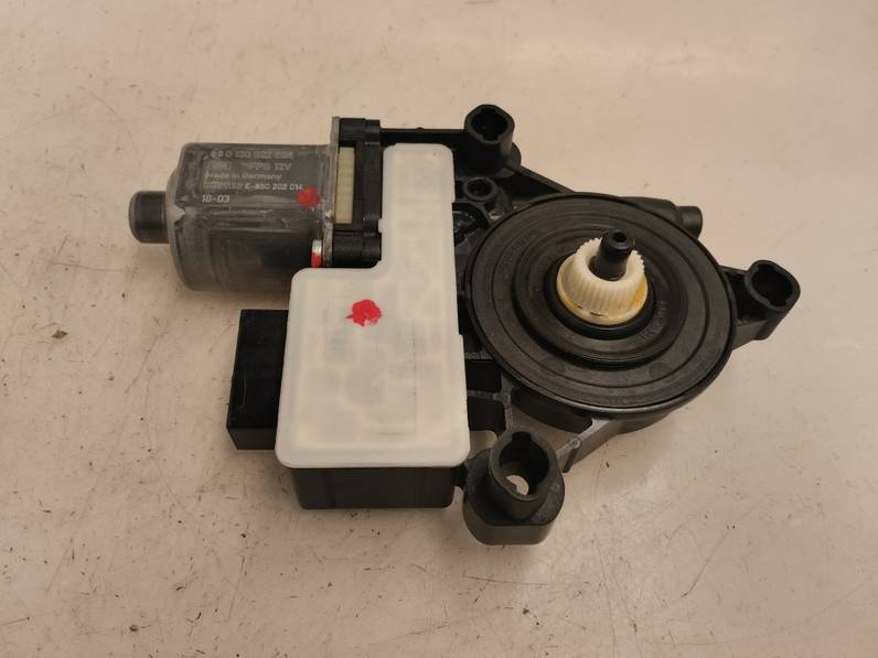 MOTOR ELEVALUNAS TRASERO DERECHO SEAT ARONA 2018 1.6 TDI (95 CV)