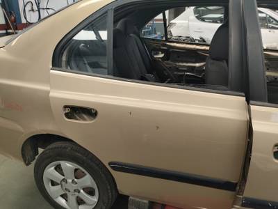 PUERTA TRASERA DERECHA HYUNDAI ACCENT 2005 1.3 (86 CV)