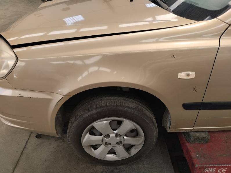 ALETA DELANTERA IZQUIERDA HYUNDAI ACCENT 2005 1.3 (86 CV)