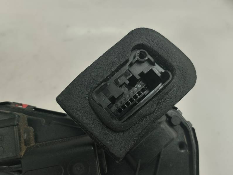 CERRADURA PUERTA DELANTERA DERECHA SEAT ARONA 2018 1.6 TDI (95 CV)