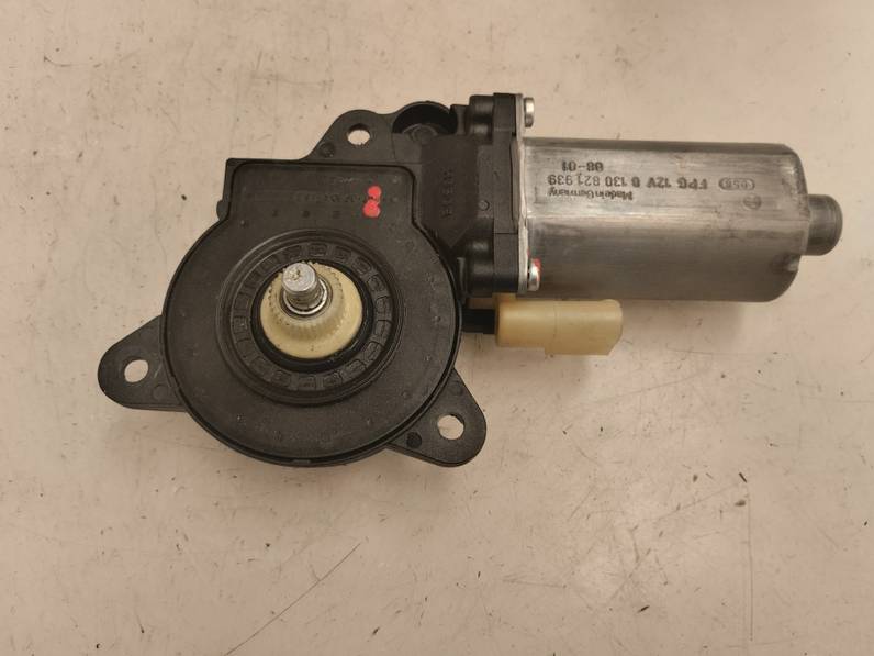 MOTOR ELEVALUNAS DELANTERO DERECHO FORD FIESTA 2008 1.4 TDCI (68 CV)