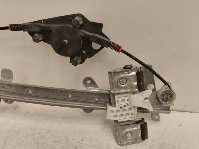 ELEVALUNAS DELANTERO IZQUIERDO FORD FIESTA 2008 1.4 TDCI (68 CV)