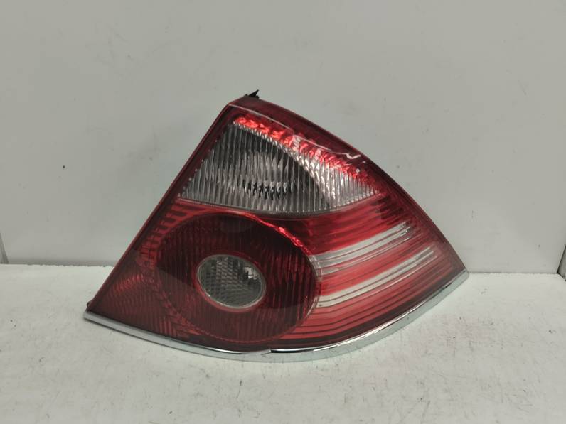 PILOTO TRASERO DERECHO FORD MONDEO BERLINA 2006 2.0 (146 CV)