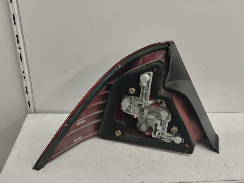 PILOTO TRASERO DERECHO FORD MONDEO BERLINA 2006 2.0 (146 CV)