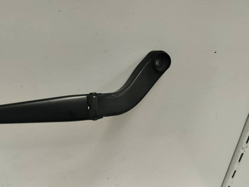 BRAZO LIMPIA DELANTERO DERECHO MERCEDES CLASE A 2009 2.0 CDI (109 CV)