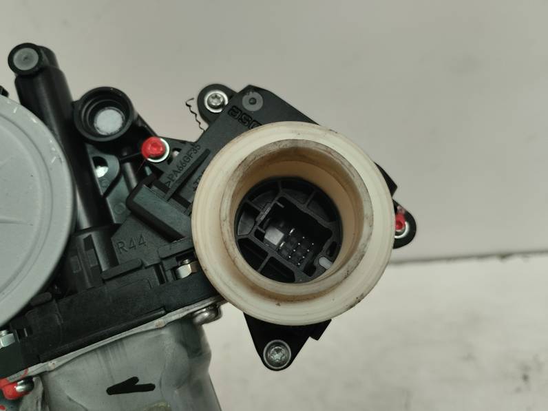 ELEVALUNAS DELANTERO DERECHO TOYOTA VERSO 2010 2.0 D-4D (126 CV)