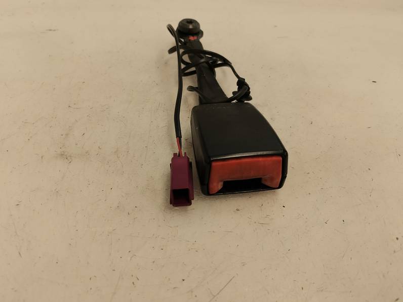 CINTURON SEGURIDAD DELANTERO DERECHO FORD FIESTA 2011 1.25 16V (82 CV)